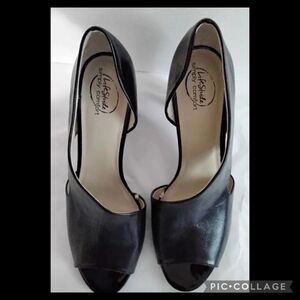 Life stride black shoes